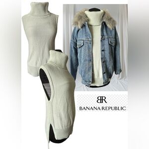 Banana Republic Light Sage Knit Turtleneck Top